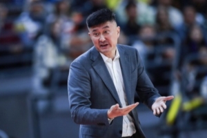 杨毅:若是杜锋在的话 不会放走杜润旺的 现有的风格不适合广东 杨毅:若是杜锋在的话 不会放走杜润旺的 现有的风格不适合广东