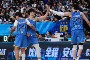 王仕鹏:主帅把球员笼络到一起再谈技战术 北京球员积极性更好了 王仕鹏:主帅把球员笼络到一起再谈技战术 北京球员积极性更好了